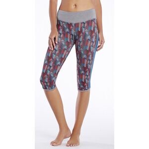 ✨Rio Run Solar Crop Leggings ✨